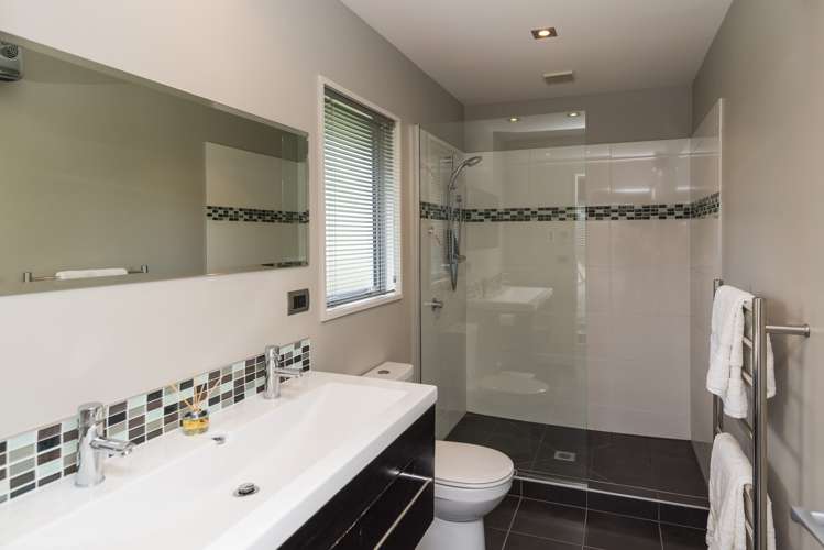 17 Papaumu Green Parklands_16