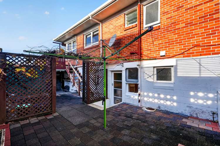 1/2 Tye Road Hillcrest_19