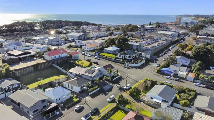 94 Young Street New Plymouth_15