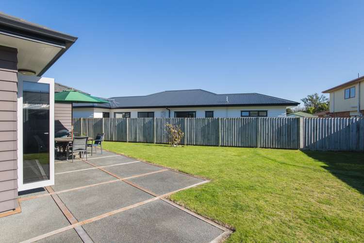 55 Lytton Road Riverdale_18