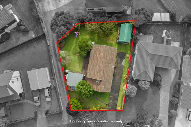 6 Coubray Place Botany Downs_18