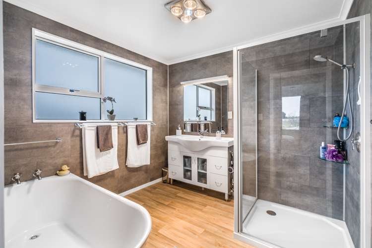 87 Racecourse Road Glengarry_11