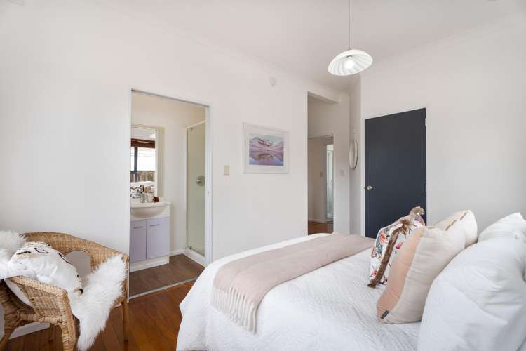 54 Athlone Crescent Avalon_8