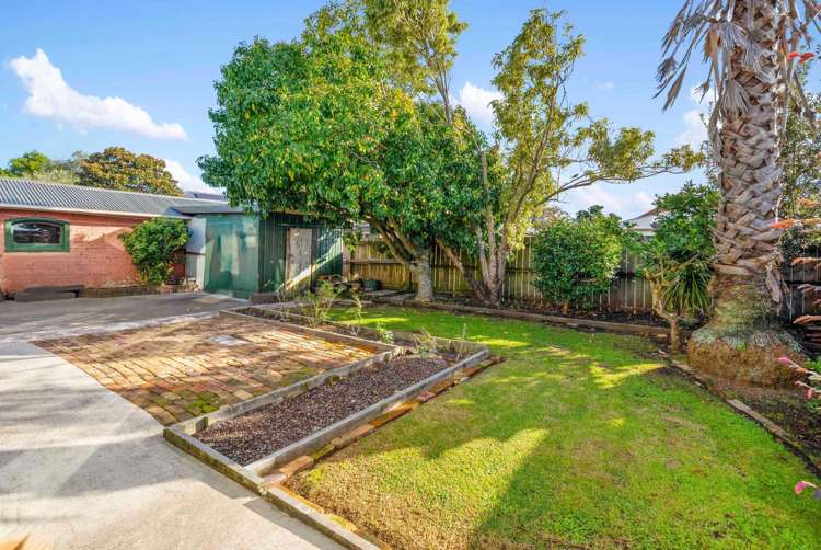 3 Carrie Street Sandringham_36