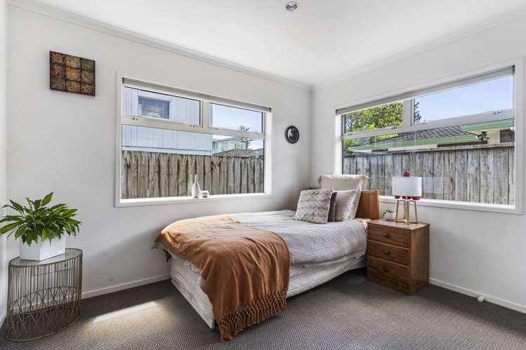 18a Centreway Road Orewa_13