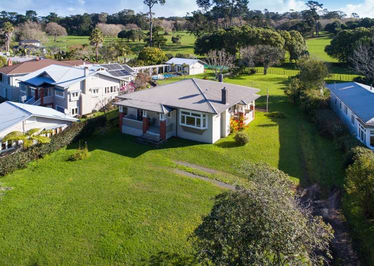 49 Maungakiekie Avenue Greenlane_0