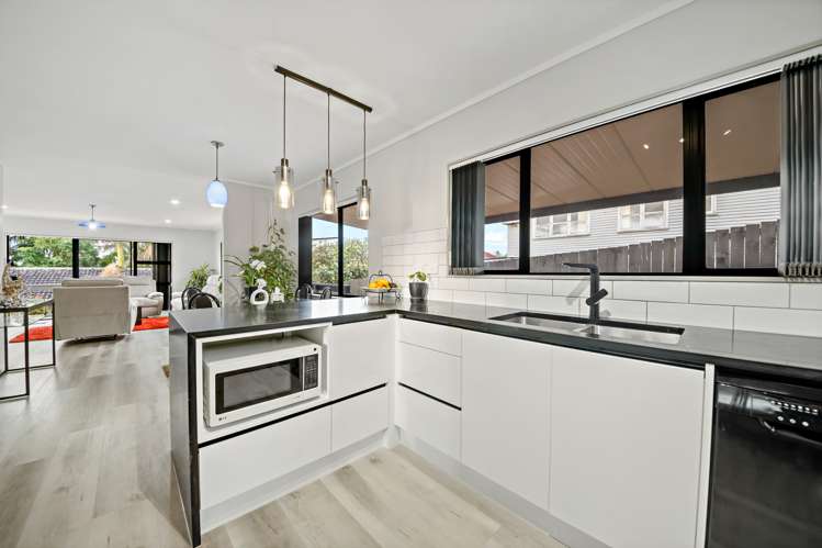 2/7 Duke Street Papakura_32