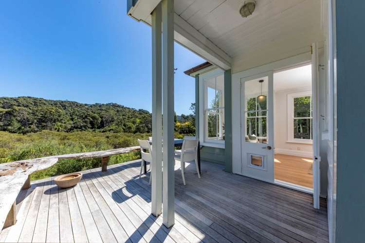 29 Landing Road Titirangi_6