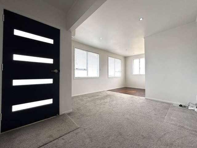 8 Peace Avenue Mt Wellington_3