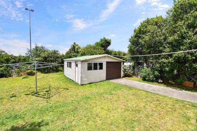 24 Awatere Street Clover Park_2