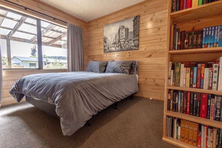 12 Mcfetrick Place Franz Josef_17