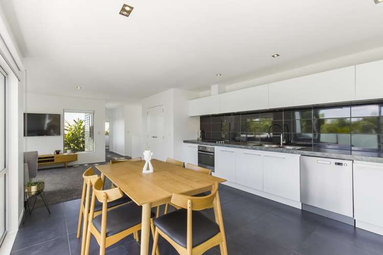 28b Taylor Road Mangere Bridge_9