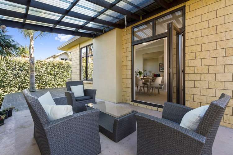 3 Baverton Drive Flat Bush_6