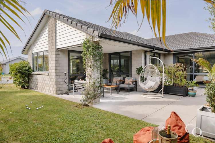 14 Cowell Crescent Pyes Pa_25