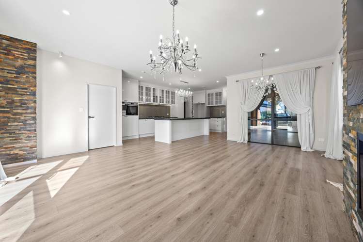 16 Lime Hill Rise Flat Bush_11