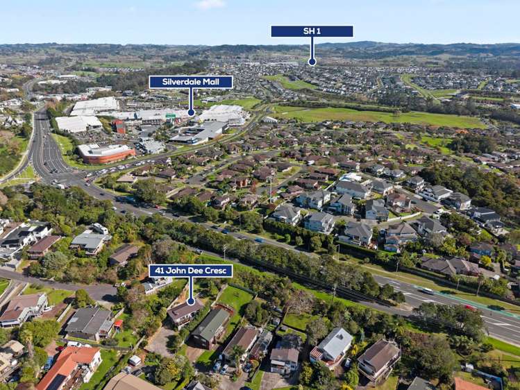 41 John Dee Crescent Red Beach_18