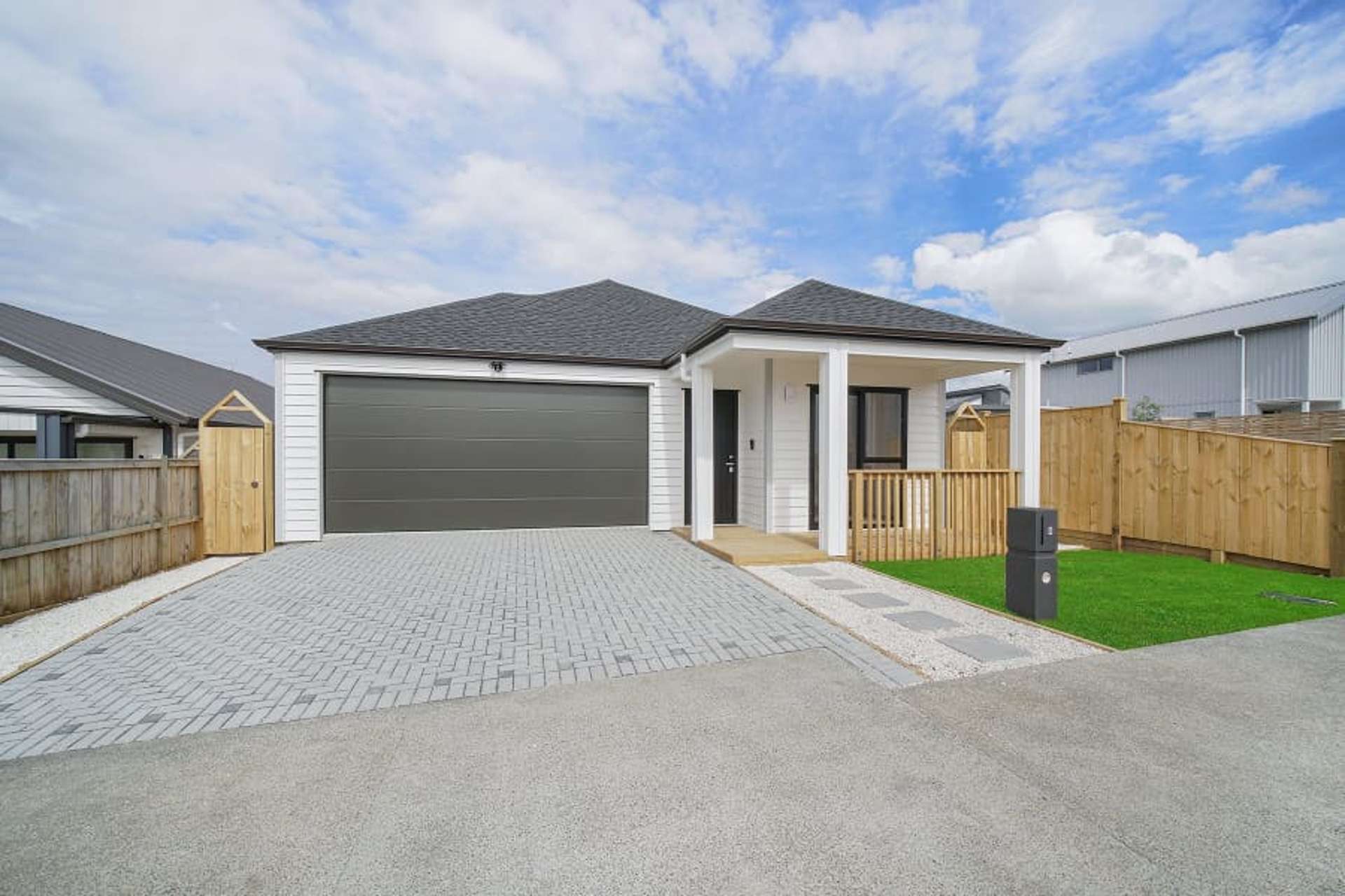8 Enchantment Lane Karaka_0