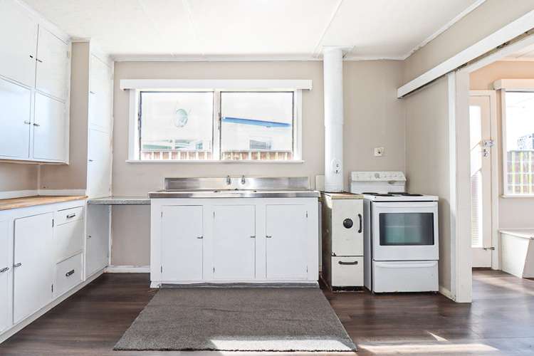 23 Christian Street Dannevirke_7