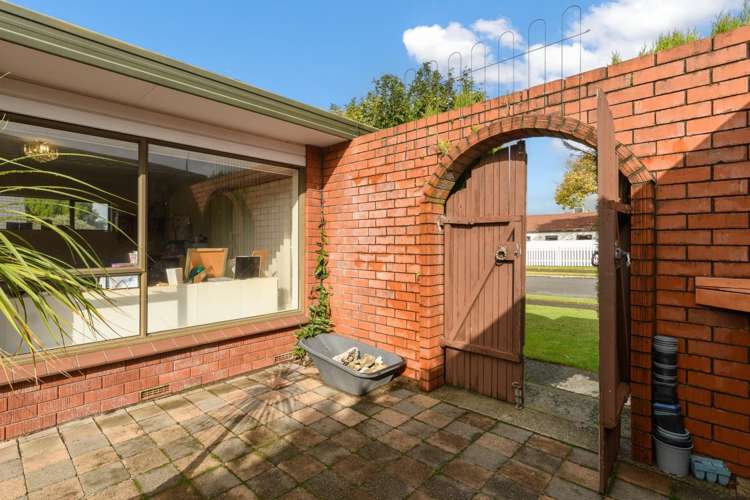 15 Lydbrook Place Otumoetai_24