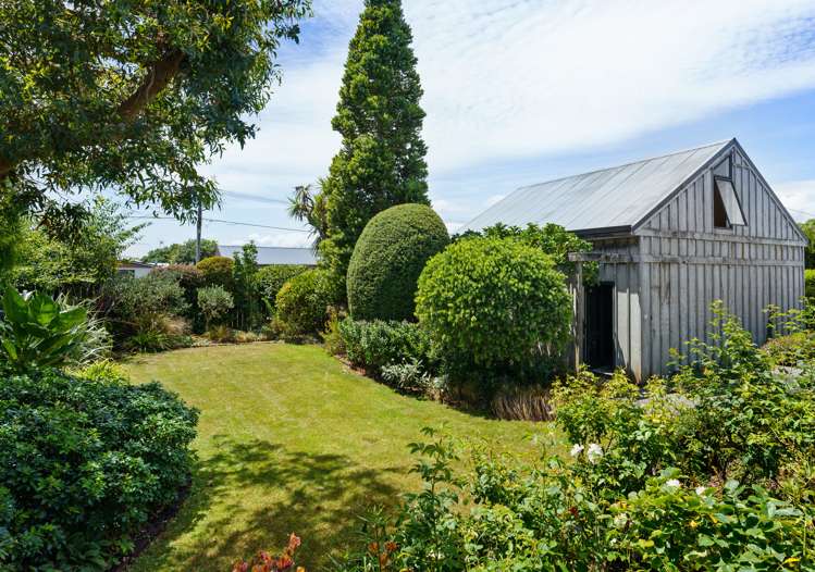 16 Rauparaha Street Waikanae Beach_17