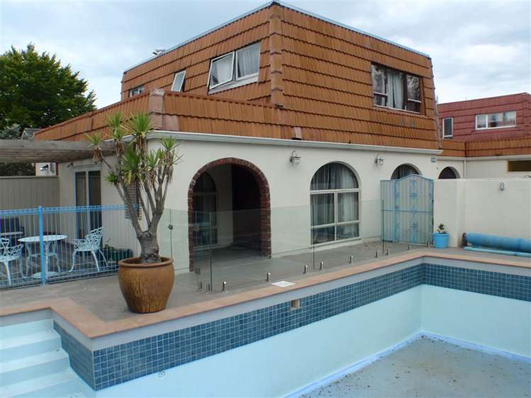 2/20 Powell Crescent Ilam_1