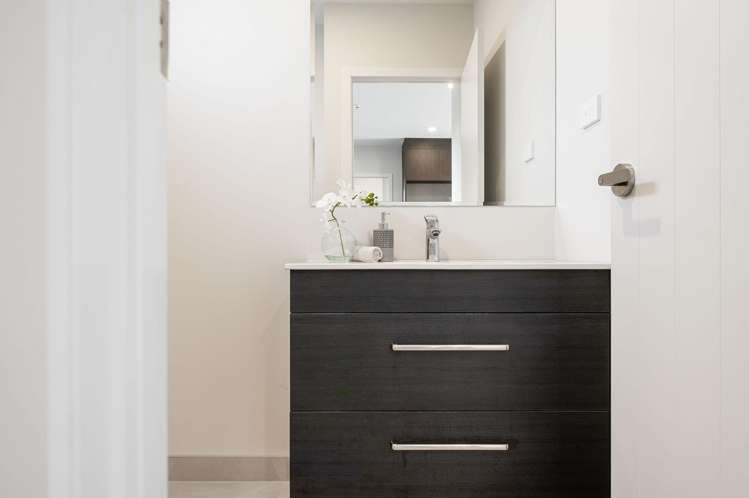 2/37 Casey Avenue Fairfield_11