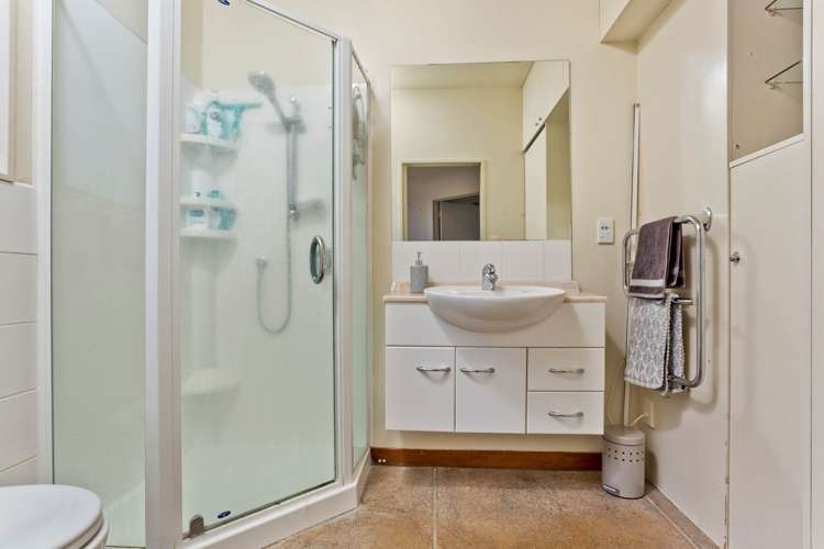 19 Pupuke Road Birkenhead_18