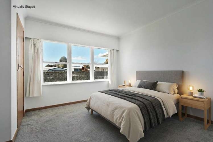 702E Park Road South_5