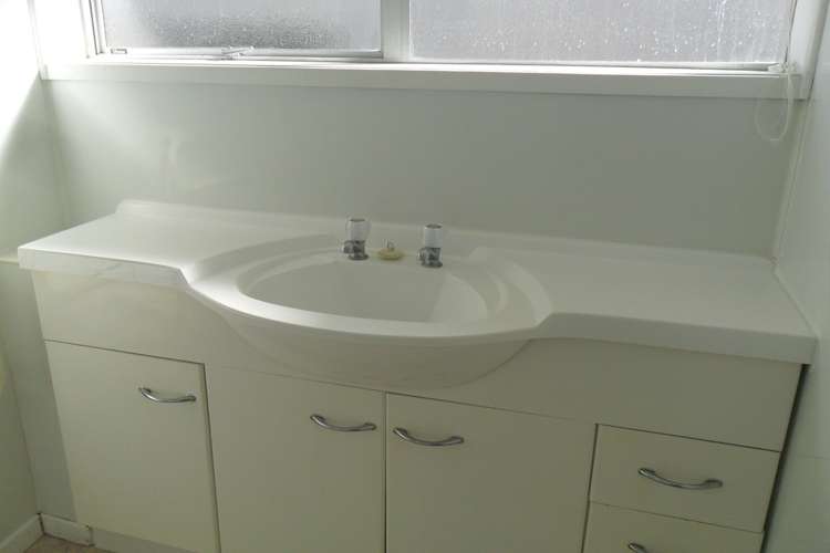 17 Mayall Avenue Beach Haven_10