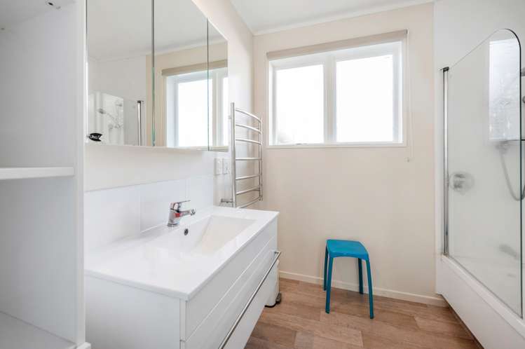 43 Dickens Street Owhata_16