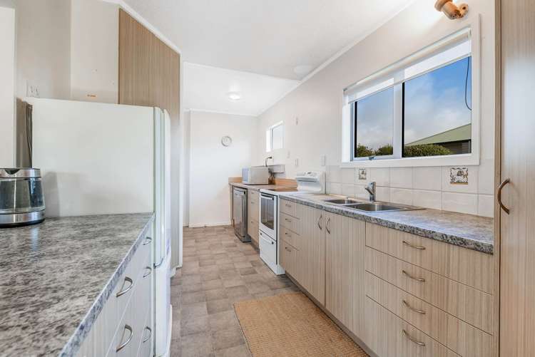 1 Hinemoa Place Snells Beach_8