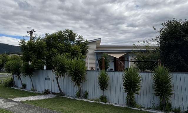 Handy Location – Easy Care Living