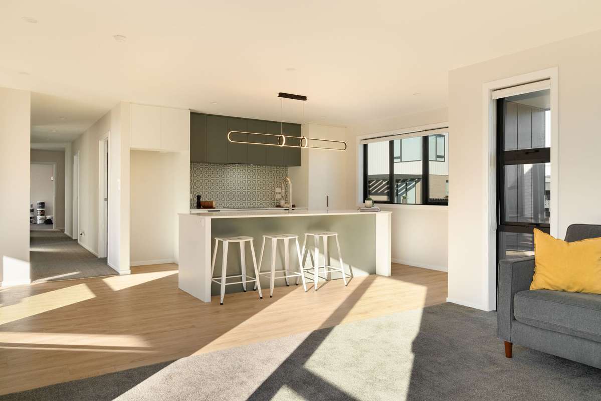 22 Rehua Way_3