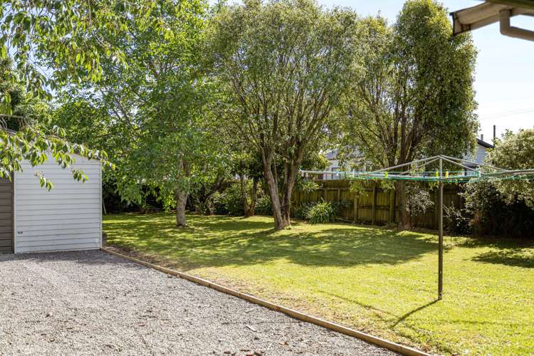 2 Hilton Road Carterton_11