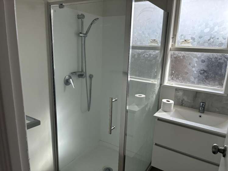 14 Beeston Cres 10686_9