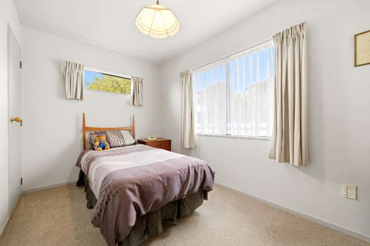 9 Lyttelton Avenue Forrest Hill_14
