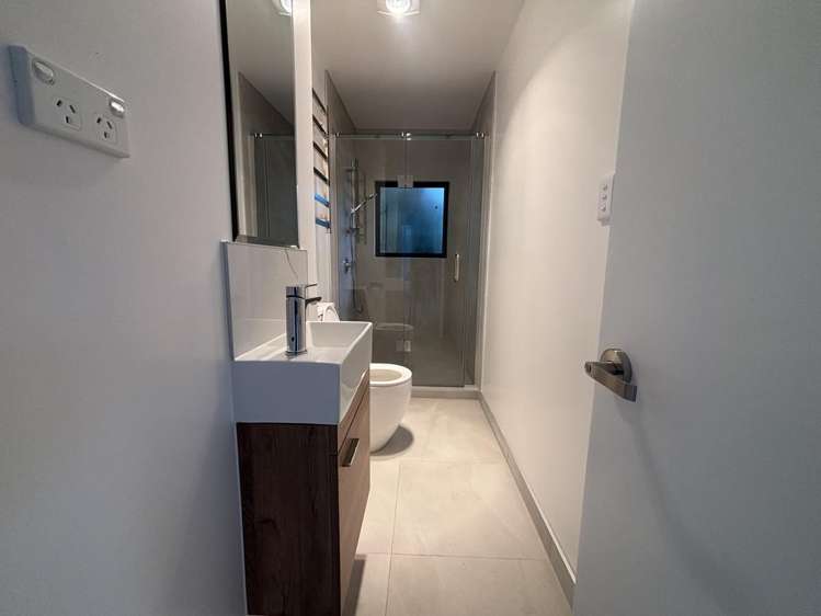 74 Priestley Drive Bucklands Beach_10