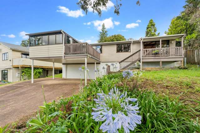 3 Beddy with Garage and Large back yard - Move...