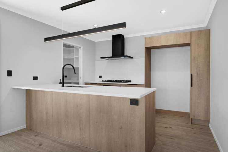 11 Turau Street_4