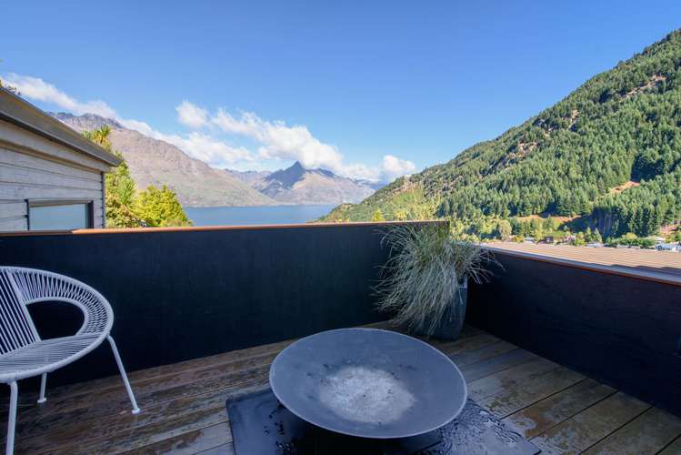 11b Mackinnon Terrace Fernhill/Sunshine Bay_18