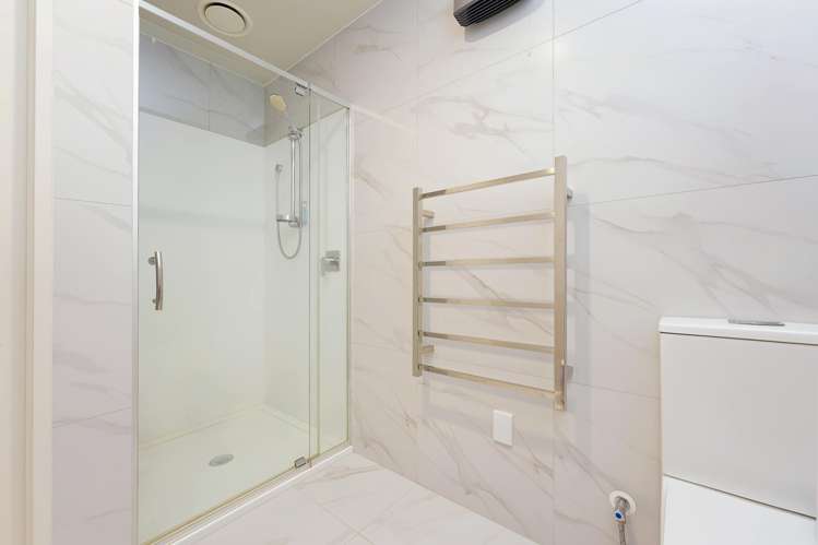 9/60 Kelman Road Kelston_19
