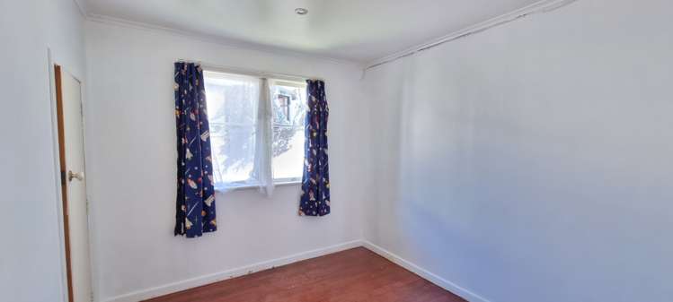 36 Sheridan Drive New Lynn_14