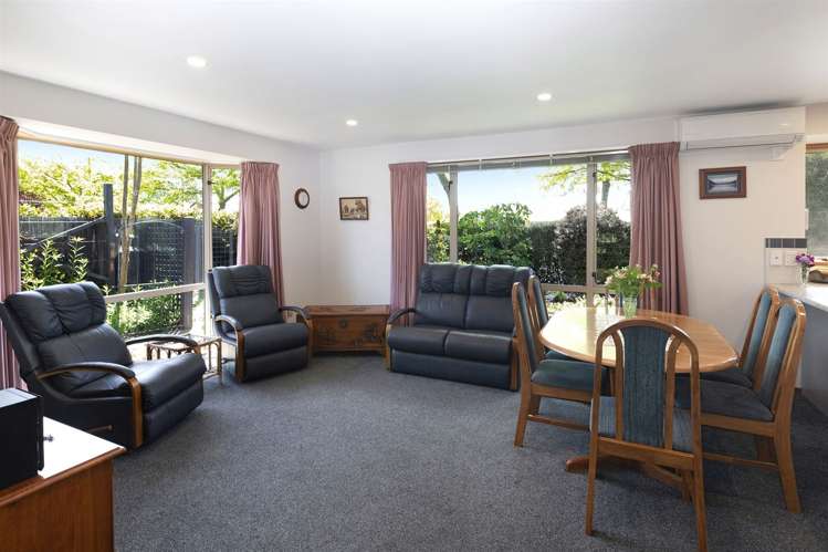 25 Chesterfield Mews Russley_11