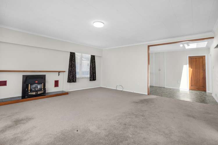 76 Hine Road Wainuiomata_4
