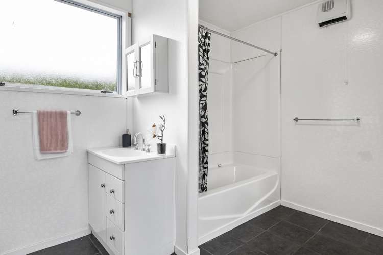 35 Hugh Street Sawyers Bay_14