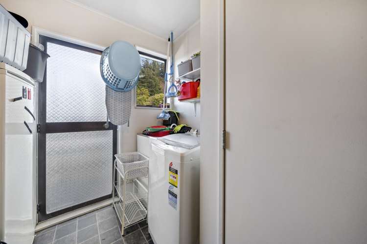 21 Newburn Grove Wainuiomata_10