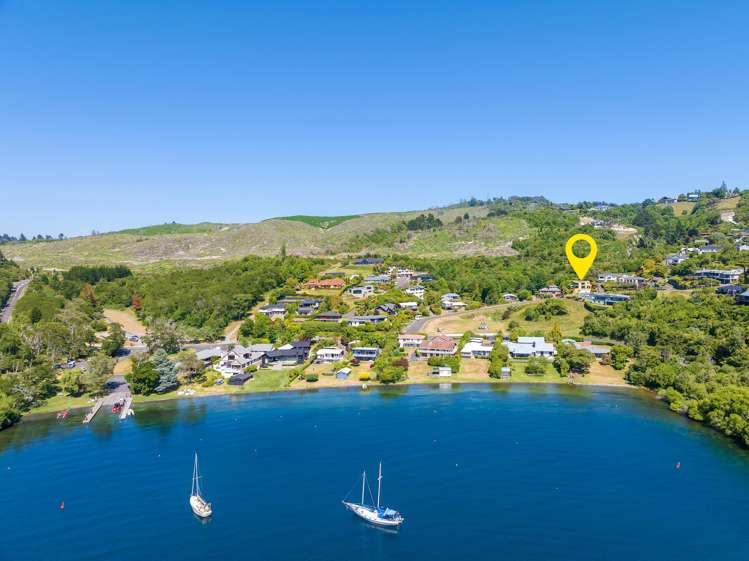 21 Te Urunga Place Acacia Bay_9