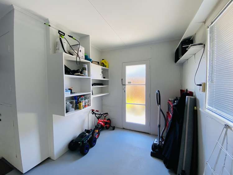 143 Seddon Street Pukekohe_11