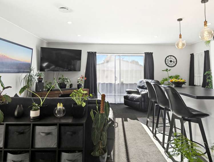 2/604 Alexandra Street Parkvale_7