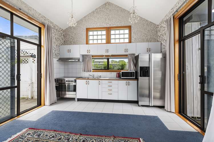 69 Endeavour Street Lyall Bay_1